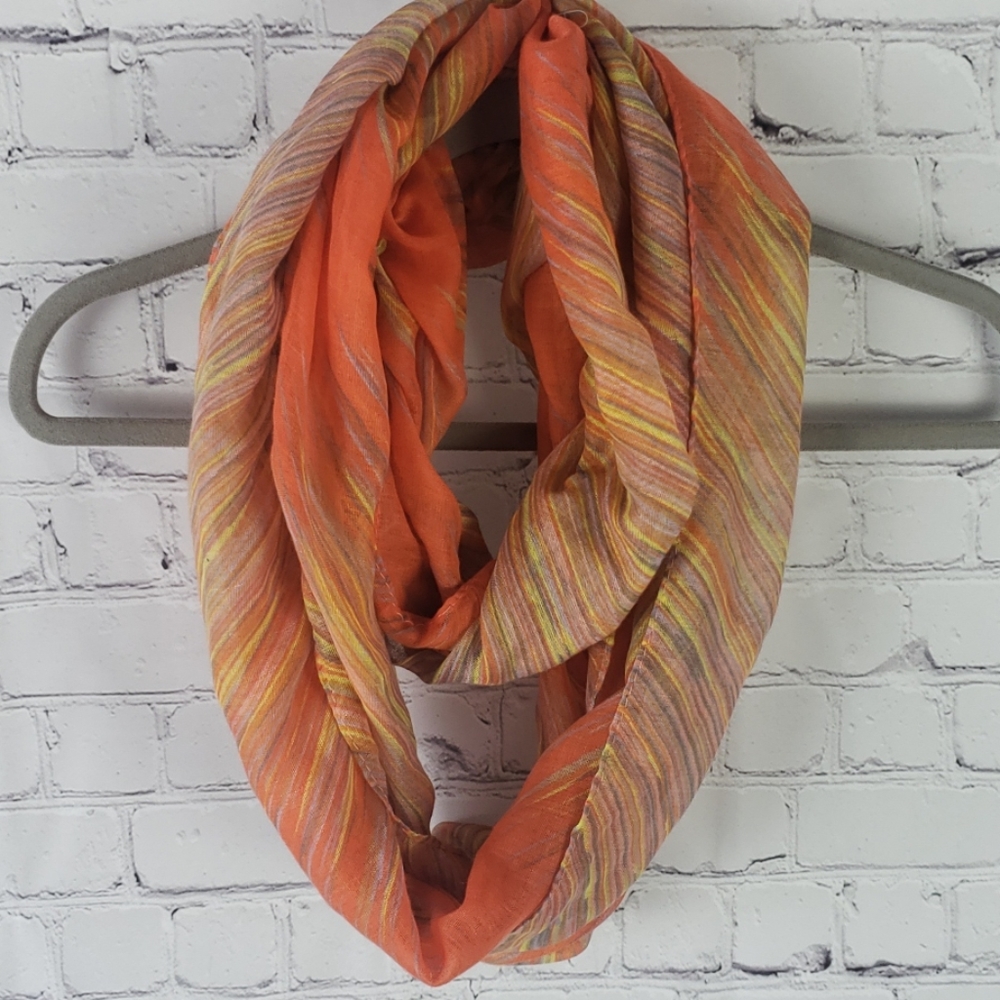 Infiniti Scarf (unbranded) - Picture 4 of 4
